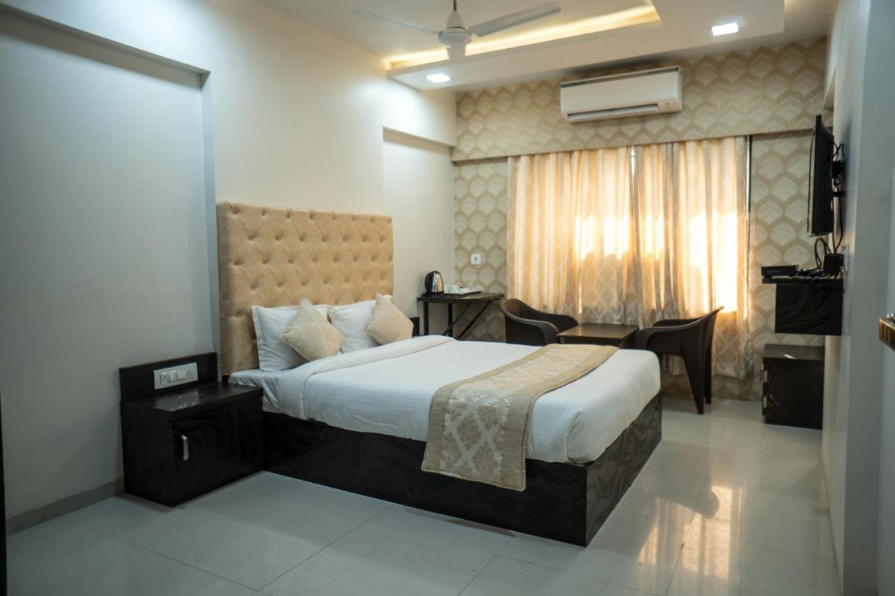 Hotel Dhavalgiri Thane Extérieur photo