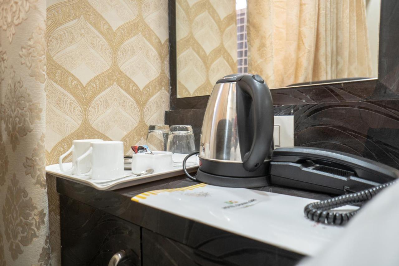 Hotel Dhavalgiri Thane Extérieur photo